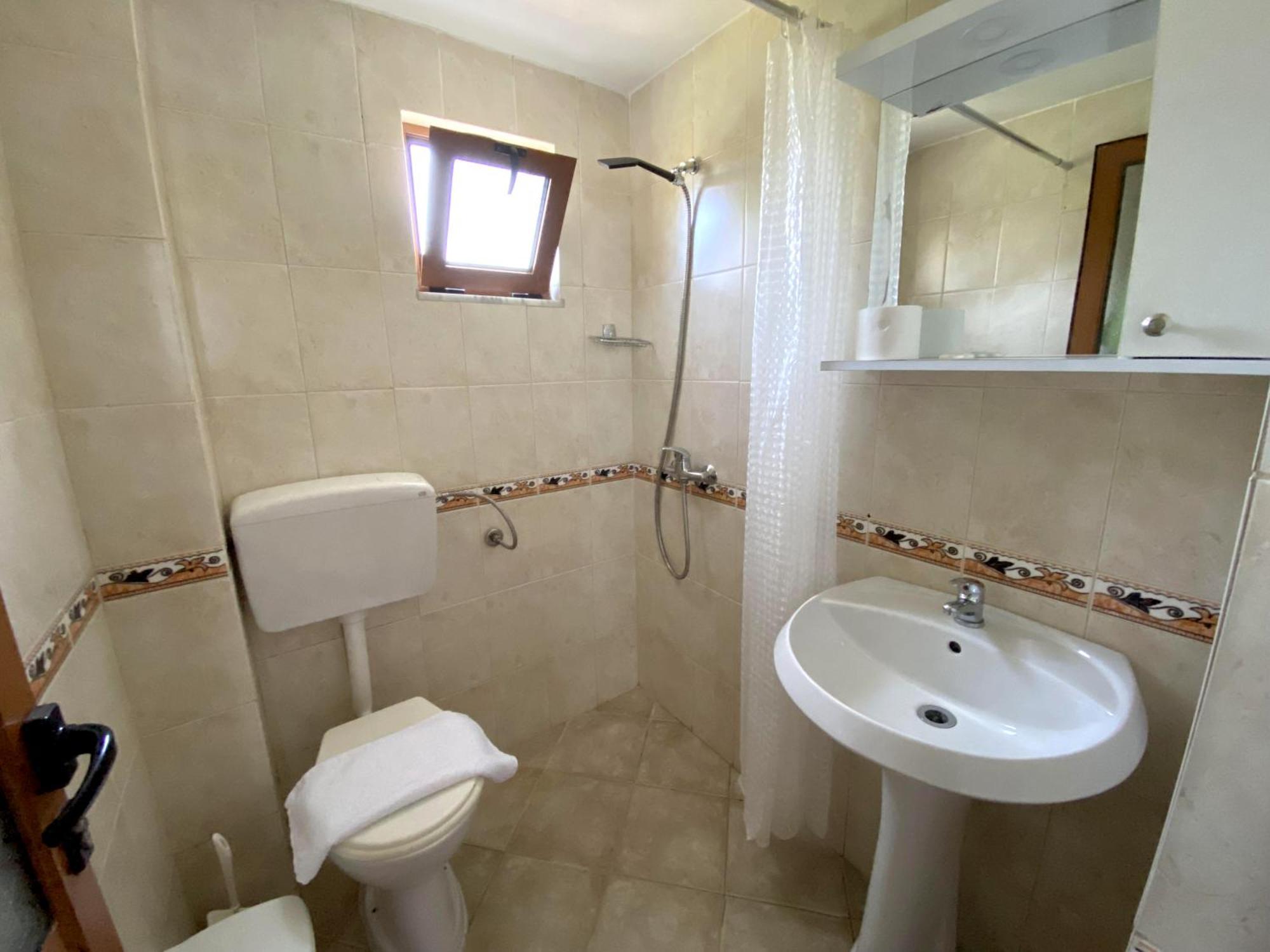 Flutura Apartments Vlorë Extérieur photo