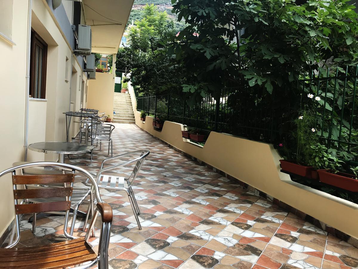 Flutura Apartments Vlorë Extérieur photo